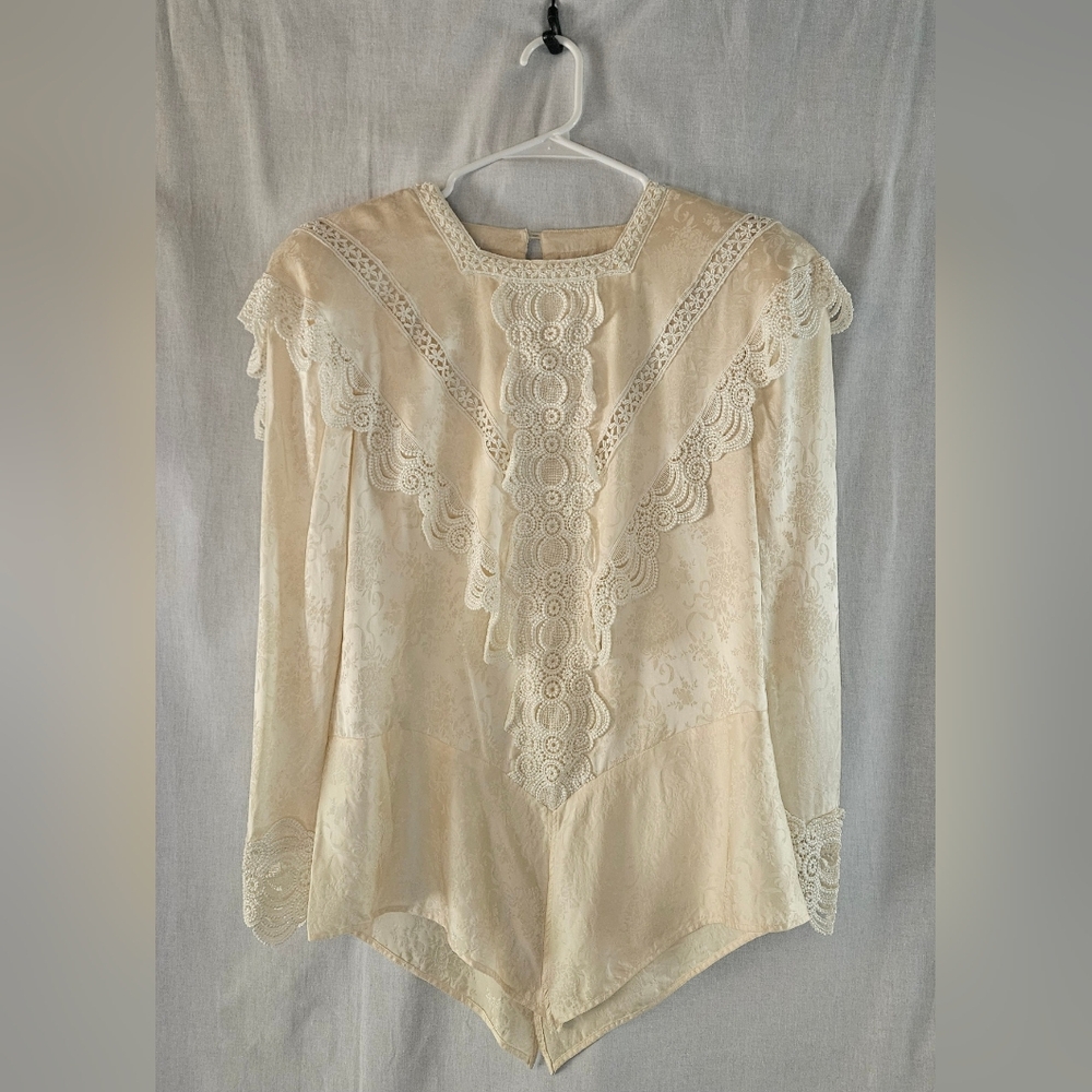Vintage early 80's Jessica McClintock cream silk and lace blouse sz L